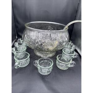 Vintage Jeanette Glass Co. Crystal/Fruits 8 1/2 Qt. Punch Bowl Set 9 Cups.